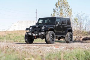 Jeep Wrangler Bumper - Front - Rough Country - Hybrid Stubby with Fog Mounts - '07-'17